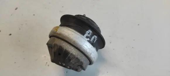 Mercedes-Benz E W210 Engine mount bracket 233000032