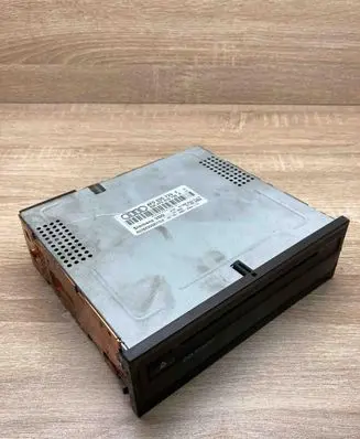 Audi A6 S6 C6 4F CD/DVD changer 4F0035729F 4F0910729P