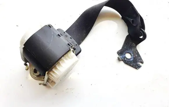 Ford Mondeo MK IV Middle seatbelt (rear) 34033695b 6g9n-611b68-kf3yy