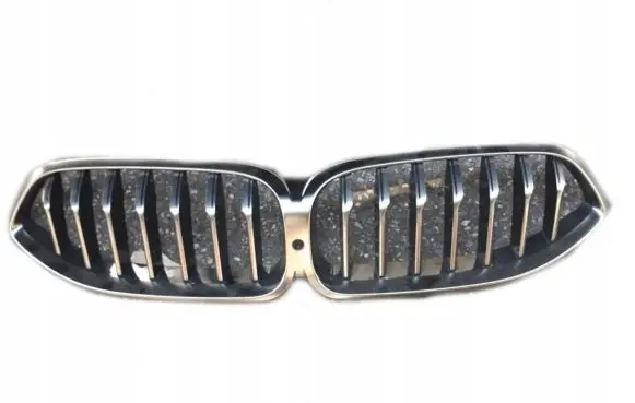 BMW 8 G16 Front grill 7449425