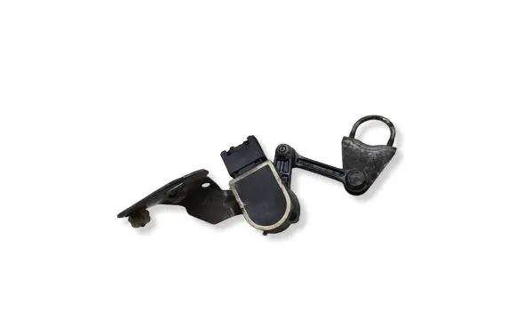 Mercedes-Benz A W176 Rear air suspension level height sensor A0045429918 140813 F808