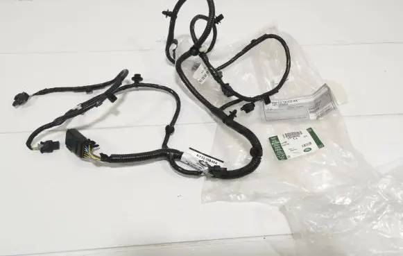 Land Rover Discovery Sport Parking sensor (PDC) wiring loom KY32-15B484