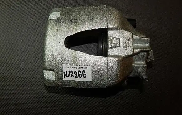 Volkswagen Polo V 6R Front brake caliper