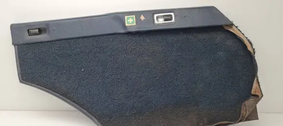 Trunk/boot lower side trim panel