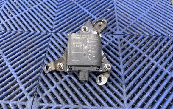 Toyota C-HR I Blind spot module A2C7430820200 10R047527 88162F4010