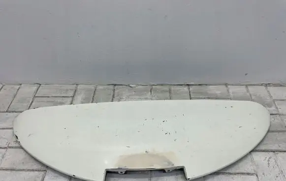 Nissan Leaf I (ZE0) Tailgate/trunk spoiler 