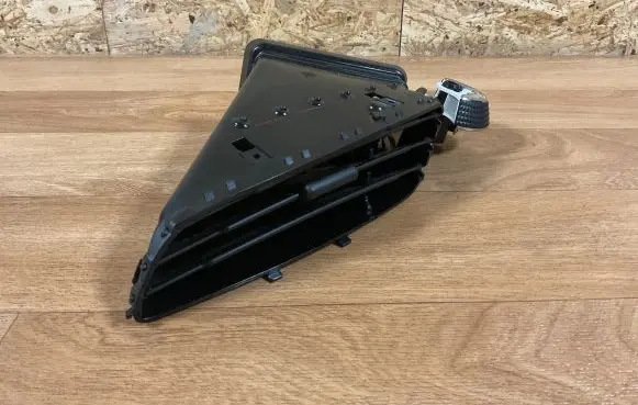 Ford C-MAX II Dash center air vent grill AM51R014L21CDW 1755933