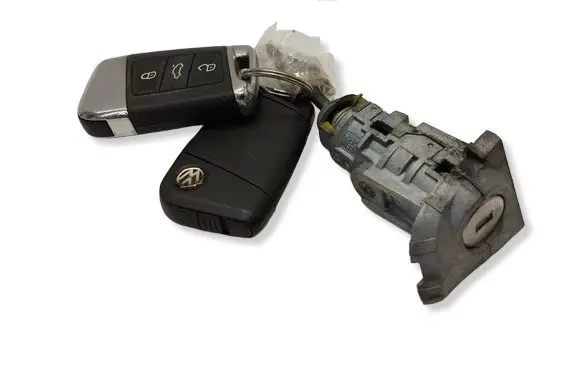 Volkswagen PASSAT B8 Front door lock (next to the handle) 3G0837167A 3C0837168A