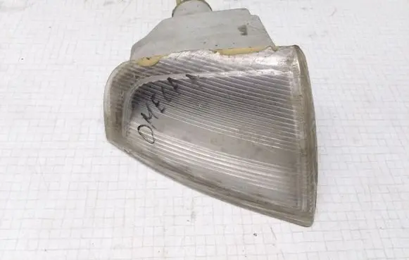 Opel Omega A Front indicator light 16767748 16767716 42419
