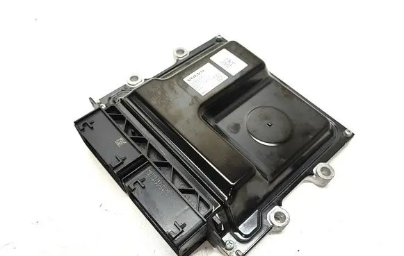 Volvo V60 Engine control unit/module 32242005