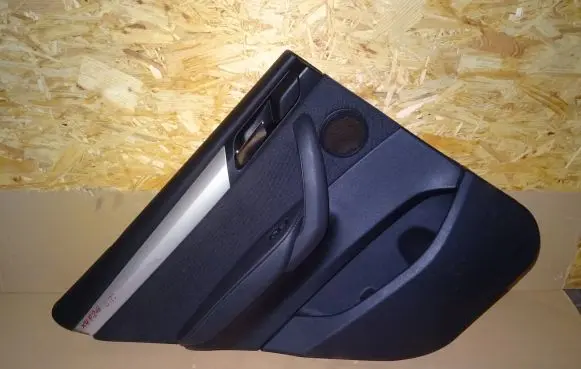 BMW X4 F26 Trunk/boot side trim panel 105292465C
