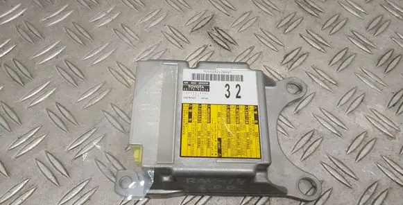 Toyota RAV 4 (XA40) Airbag control unit/module 8917042430