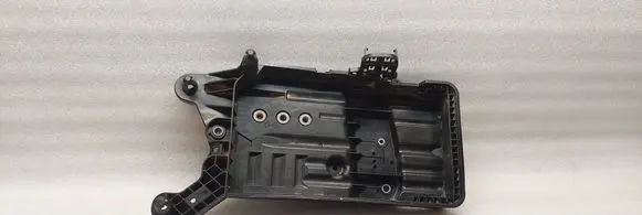 Audi Q3 F3 Battery box tray 5QF915325B 5QF915321