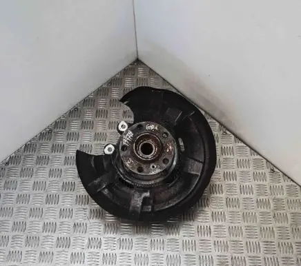 BMW 5 F10 F11 Rear wheel hub