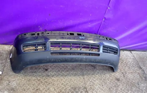 Volkswagen Golf IV Front bumper