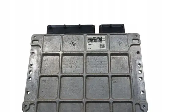 Toyota Auris 150 Engine control unit/module 89661-02E71