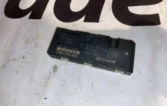 Mercedes-Benz C W204 Tailgate/trunk control unit/module A2129004203 2129004203