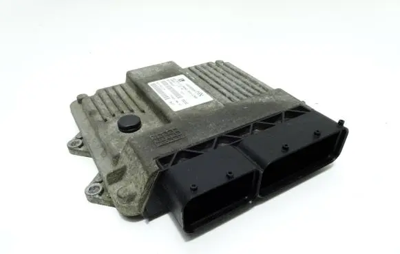 Opel Combo C Engine control unit/module 55566390 716001841 6P70R6L9L