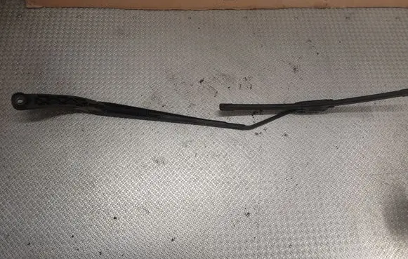 Opel Insignia A Windshield/front glass wiper blade 13227399