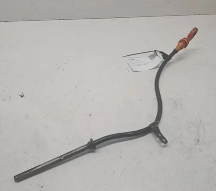 Volkswagen Touran I Oil level dip stick 