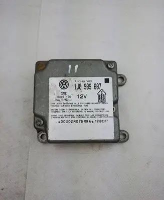 Volkswagen PASSAT B5 Airbag control unit/module 1J0909607 16980317 5WK4199