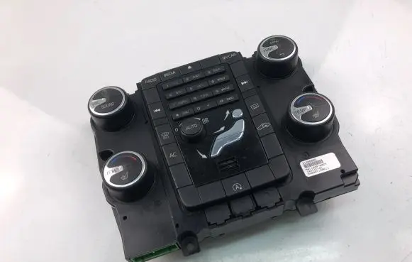 Volvo V70 Interior fan control switch 31398065