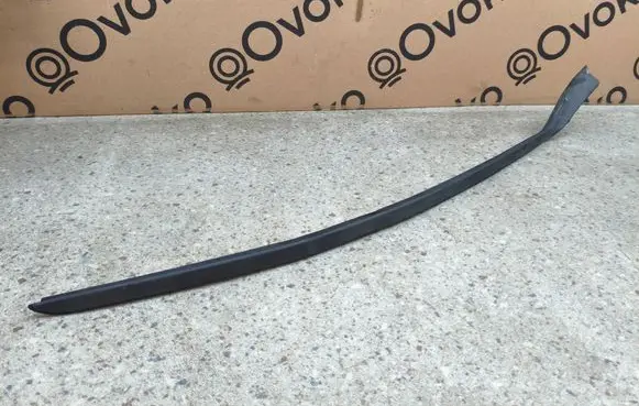 Volvo XC40 Windshield trim 31448940