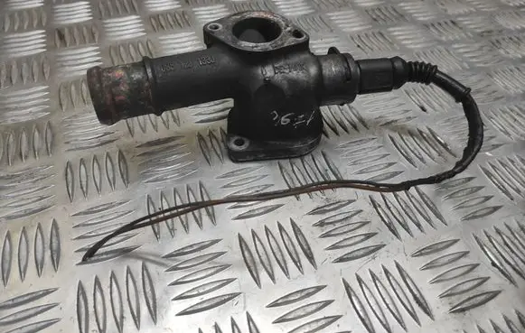 Volkswagen Sharan Engine coolant pipe/hose 038121133J