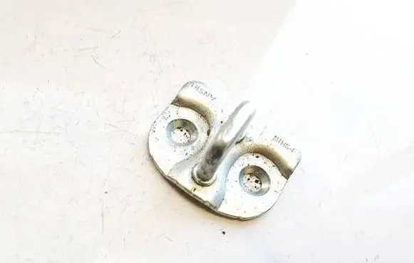 Suzuki Swift I Front door lock loop/hook striker 