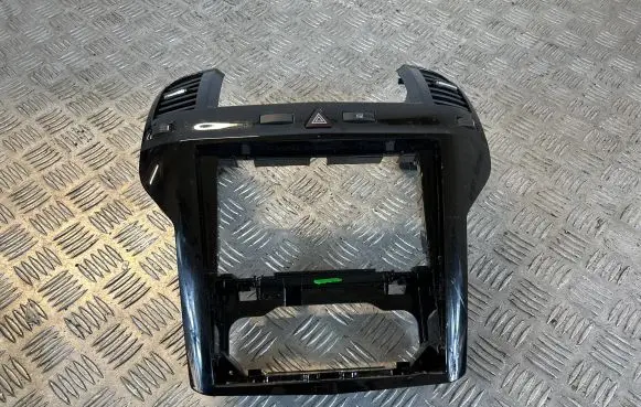 Opel Zafira B Dash center air vent grill 213680437 13144402
