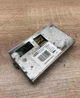 Audi A5 8T 8F Light module LCM 89500248