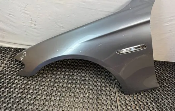 BMW 5 F10 F11 Fender 