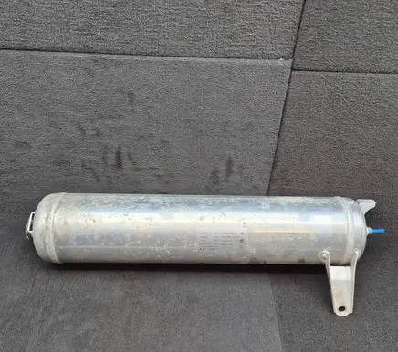 Audi Q7 4L Air suspension tank/reservoir 7L0616201A 7L0616201B
