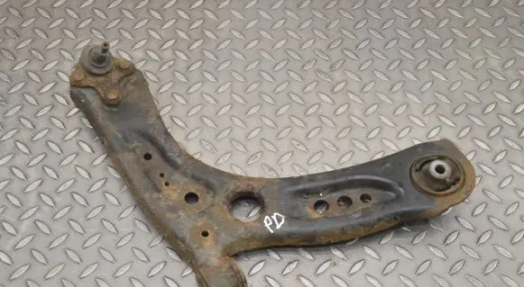 Front lower control arm/wishbone