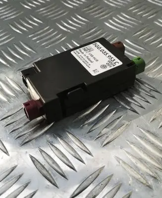 Volkswagen Golf VII USB control unit 5G0035953C 09941001019 1600016364