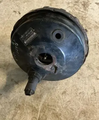 Volvo V70 Brake booster 9485179