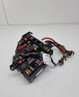 BMW 5 F10 F11 Fuse module 9252813
