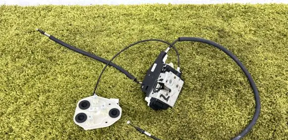 Maserati Levante Front door lock 4061603001
