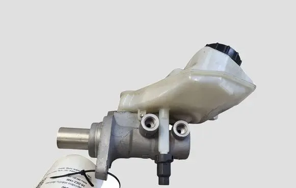 Volvo S80 Master brake cylinder 03350885571 03350885561