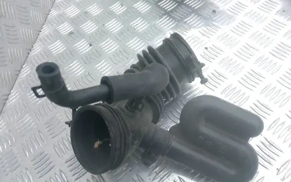 Hyundai Tucson JM Air intake hose/pipe 281922E000