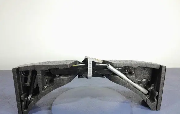 Trunk/boot lower side trim panel