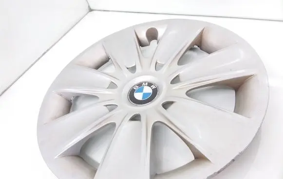 BMW 3 E90 E91 R16 wheel hub/cap/trim 6760469 14121810