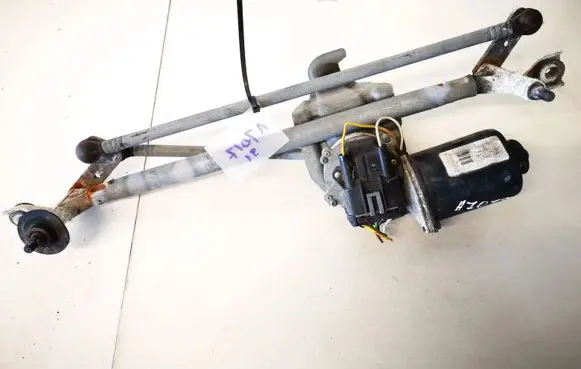 Opel Tigra B Front wiper linkage and motor