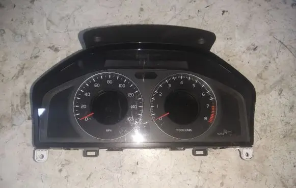 Volvo S80 Speedometer (instrument cluster) 31254539AA