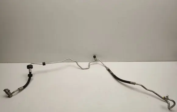 Mercedes-Benz C W204 Air conditioning (A/C) pipe/hose A2048302015