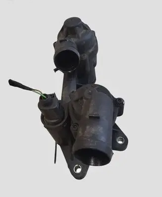Skoda Octavia Mk2 (1Z) Thermostat/thermostat housing 03C121118D