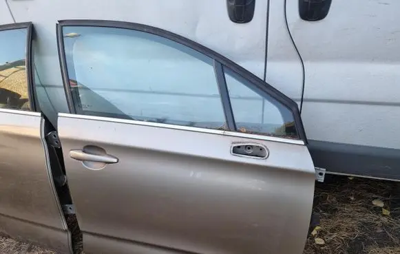 Citroen C4 Grand Picasso Front door PRAWY