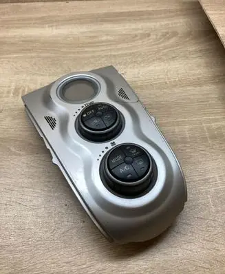 Toyota Yaris Climate control unit 758909