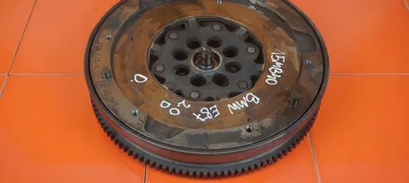BMW 1 E81 E87 Dual mass flywheel 7577957 N47D20B