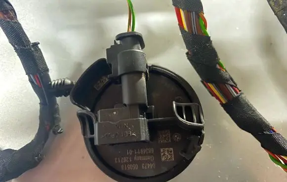 BMW X3 G01 Airbag deployment crash/impact sensor 6834911-01
